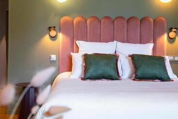 هتل Auberge Pom'poire