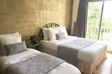 ホテル Avocado Hôtel Restaurant