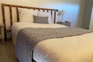 ホテル Avocado Hôtel Restaurant