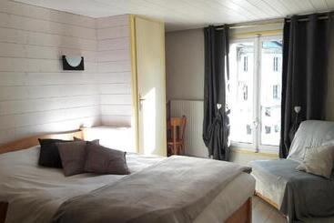 בית מלון כפרי Hôtel Du Midi