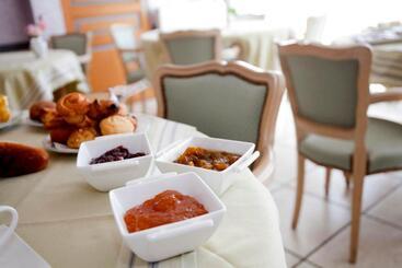 فندق Hôtel Losset