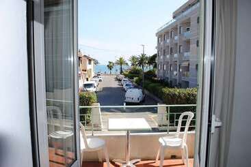 酒店 La Villa Des Oliviers