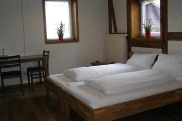 هتل Alt Vinnhorst