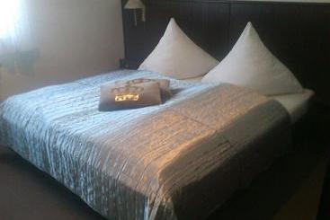 Hotel Am Schiffshebewerk