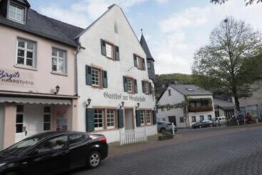 בית מלון כפרי Gasthof Zur Grafschaft Veldenz