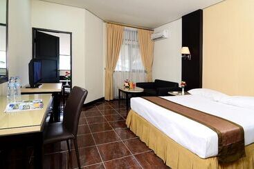 Hotel D Arcici  Plumpang