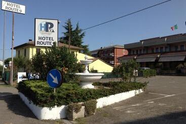 ホテル Route 9