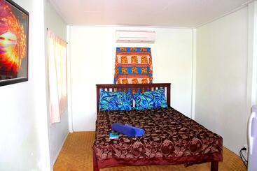 Hotelli The Boardroom Beach Bungalows