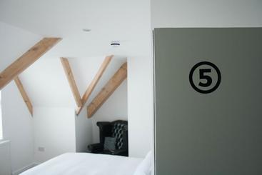 Bed and Breakfast The Blue Door