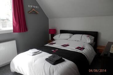 Bed and Breakfast The Whitehouse