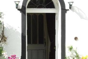 ベッドアンドブレックファースト Thrumster House