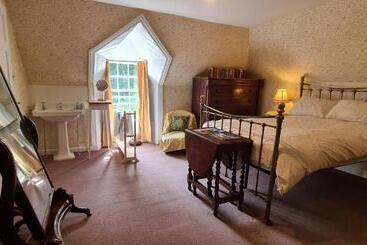 تختخواب و صبحانه Thrumster House