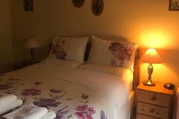 Hosefield Bed And Breakfast