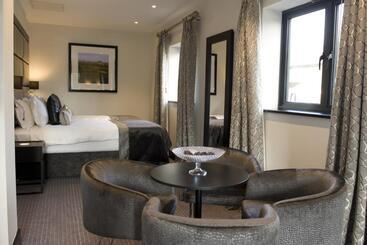 Hotel The Lodge At Kingswood