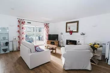 Elysian Fields B&b