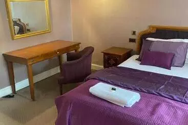 Hotel The Royal Victoria & Bull