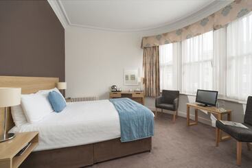 בית מלון כפרי The Waverley Castle