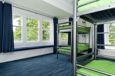 Auberge Hôtelière Yha Grinton Lodge