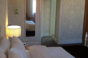 Bed and Breakfast Haversham House Adults Only