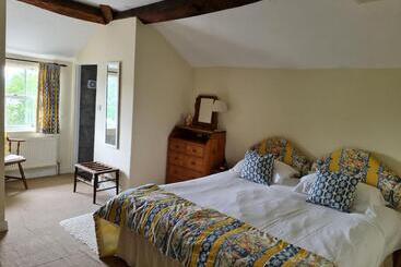 ベッドアンドブレックファースト Ternhill Farm House 5 Star Guest Accommodation With Optional Award Winning Breakfast