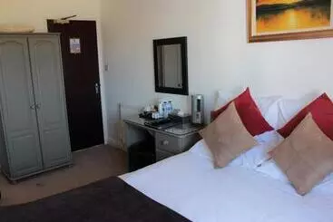 Bed and Breakfast The P&m Paignton Residence
