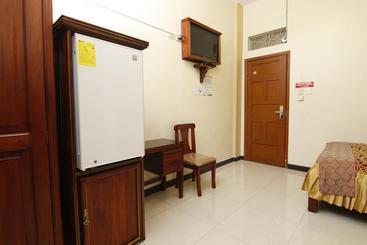 Hotel Versailles Internacional