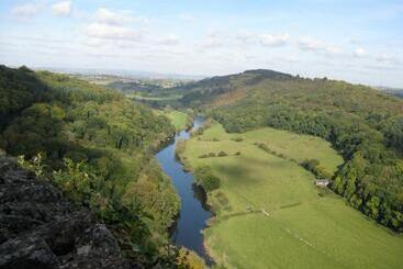 Norton House Bed & Breakfast & Cottages