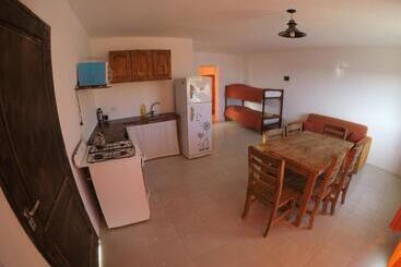 הוסטל Alojamiento Goos