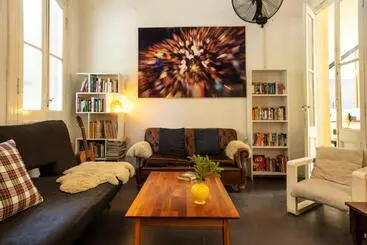 تختخواب و صبحانه Chillhouse