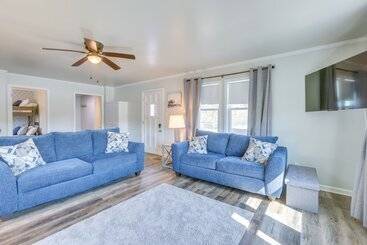 Bright Shelby Cottage W/ Deck & Creek Views!
