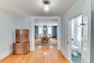 Сельский дом Historic Catskills Farmhouse W/ Panoramic Views!