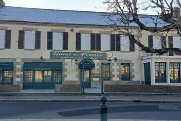 هتل Hôtel De France
