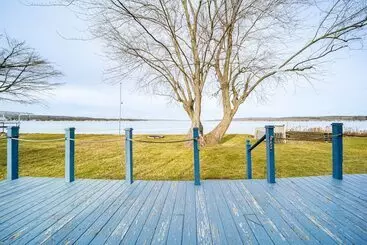 コテージ Waterfront Chautauqua Lake Home W/ Stunning Views