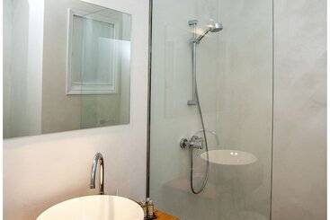 Hotelli Cheap & Chic