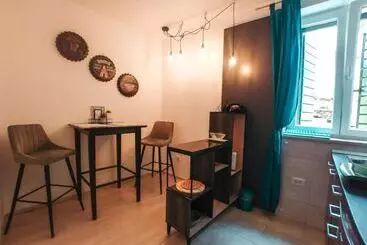 Hotelli Leonis Restaurant & Rooms