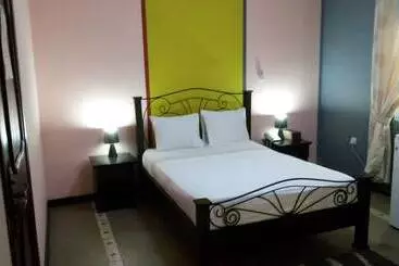 Hotel Tema Central