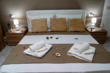 호텔 Perla Del Mare Affittacamere