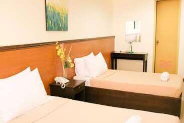 ホテル Atiatihan Festival