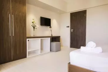 هتل Azure Beach Boutique