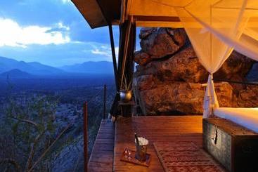 Hotel Saruni Samburu