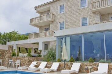 アパートメント Villa Dalmatina   Adults Only