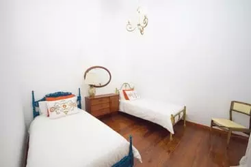 تختخواب و صبحانه Aminta Home
