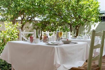 Bed and Breakfast De Hoek Manor