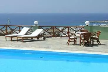 هتل Carlo Bungalows