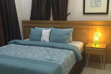 Hotel Greens Manor Vi