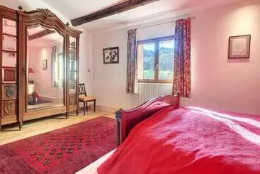 Aamiaismajoitus (B&B) Lesarnauds