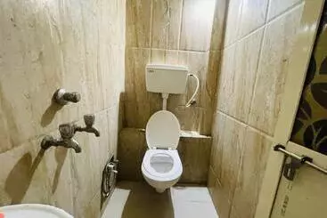 Hotel Maa Narmada Palace