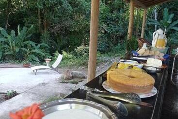 Hostel Pousada Sobre A Rocha