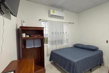 בית מלון כפרי Y Restaurante El Cafetalito