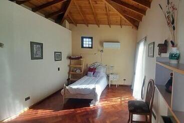 Bed and Breakfast Elegante Piso En Barrio Privado